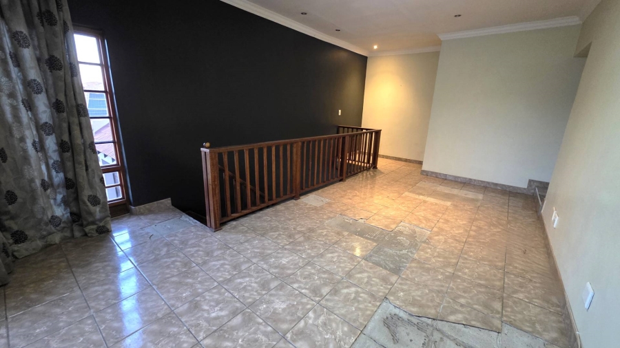 3 Bedroom Property for Sale in Meerhof North West